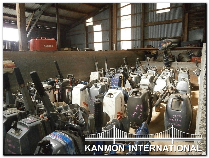 UsedJapaneseTractors.jp OUTBOARD ENGINES , BUYER VISITING OUR COMPANY